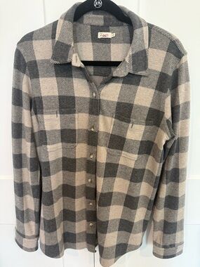 Faherty-Plaid Button-Up Shirt Jacket in Gray and Cream-Medium